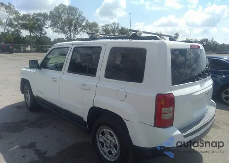 2014 Jeep Patriot Sport из США, поврежденный, VIN 1C4NJPBA1ED883074